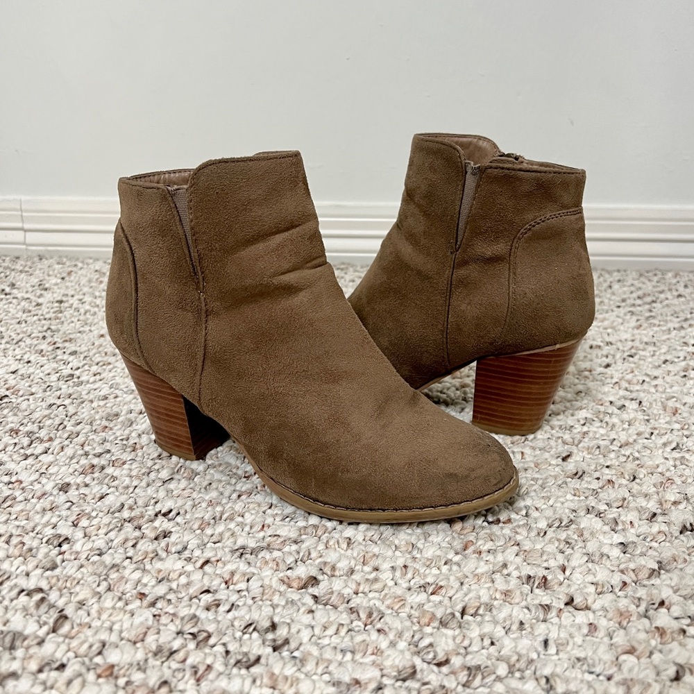 Brown/Tan Booties | Size: 8